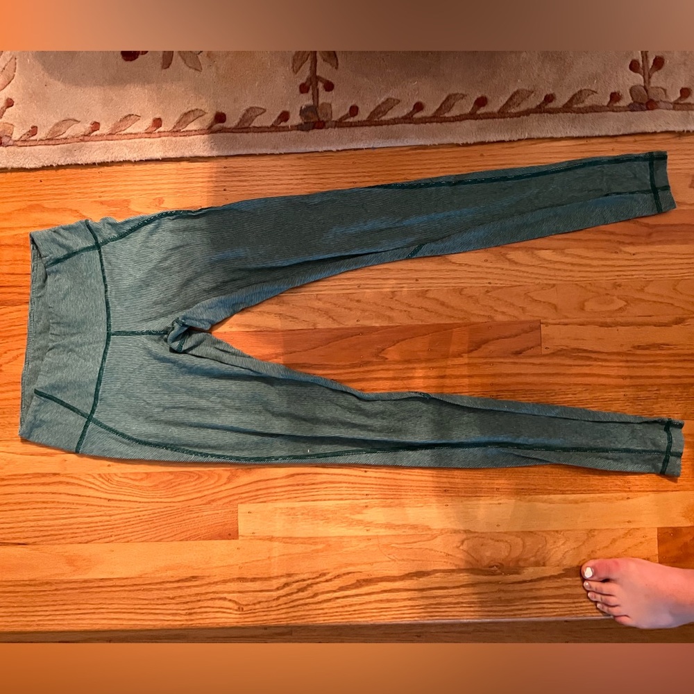 28” lululemon leggings